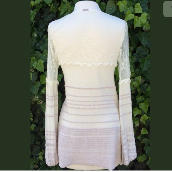 Free people sheer top white bell sleeve sweater - Picture 6 of 7